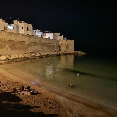 Appartamento Palazzo Antonelli Monopoli Exteriör bild